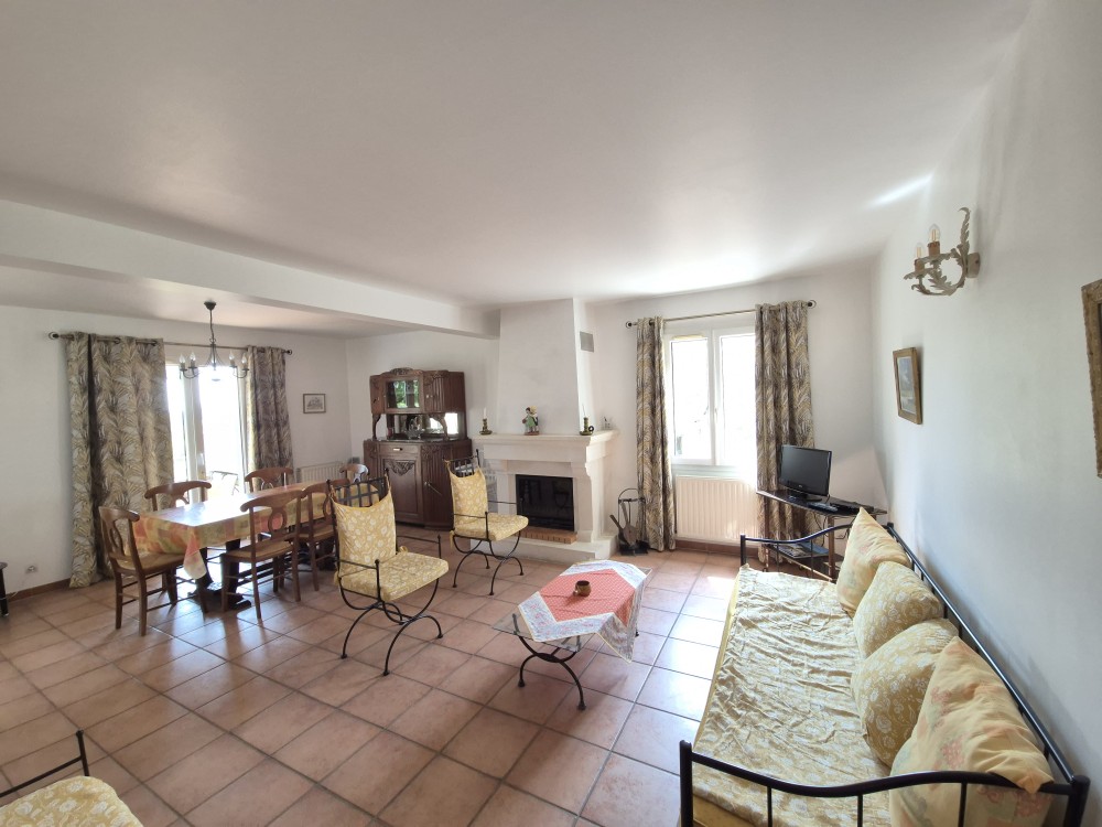 Location meublée Saint-Saturnin-lès-Apt (84490)