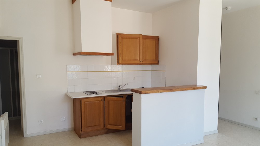 Studio Apt (84400)