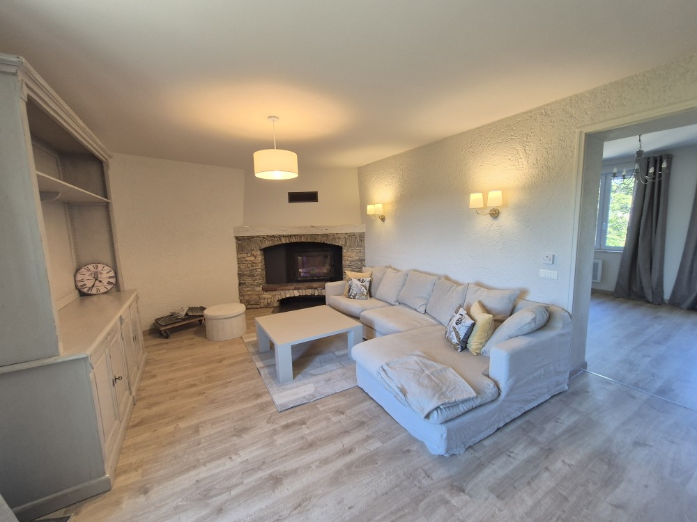 Location meublée Rustrel (84400)