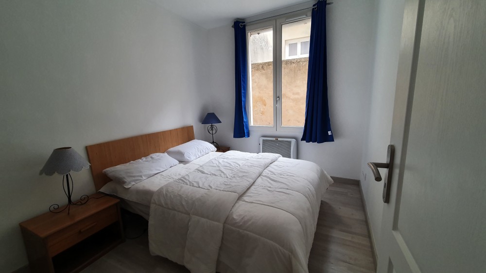 Location meublée Apt (84400)