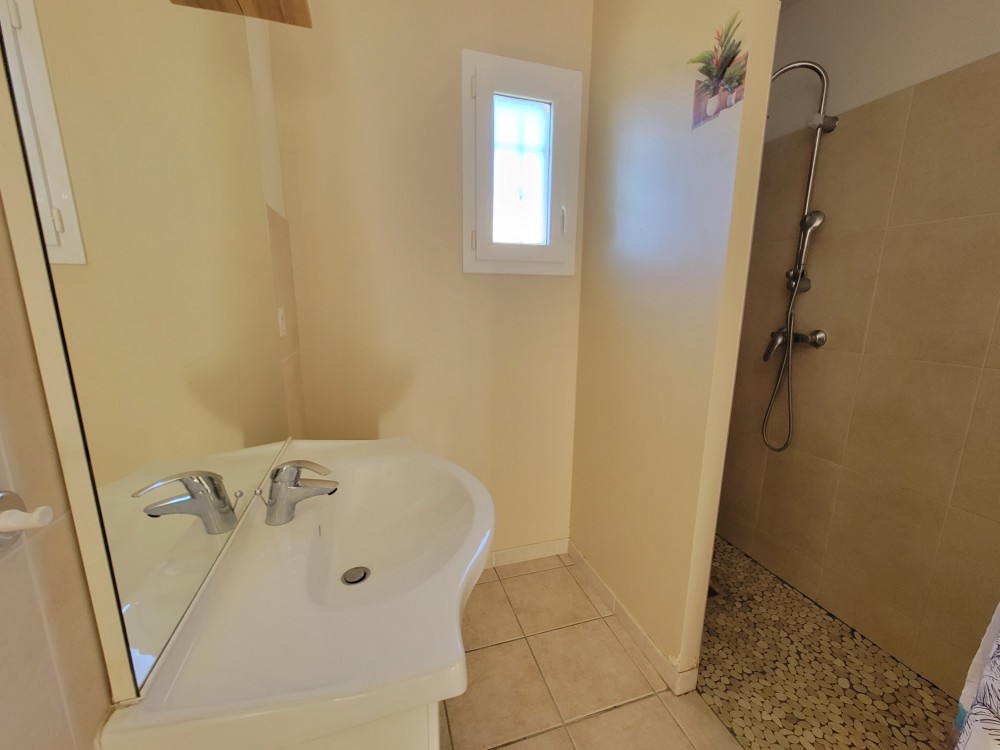 Maison Saint Pantaléon (84220)