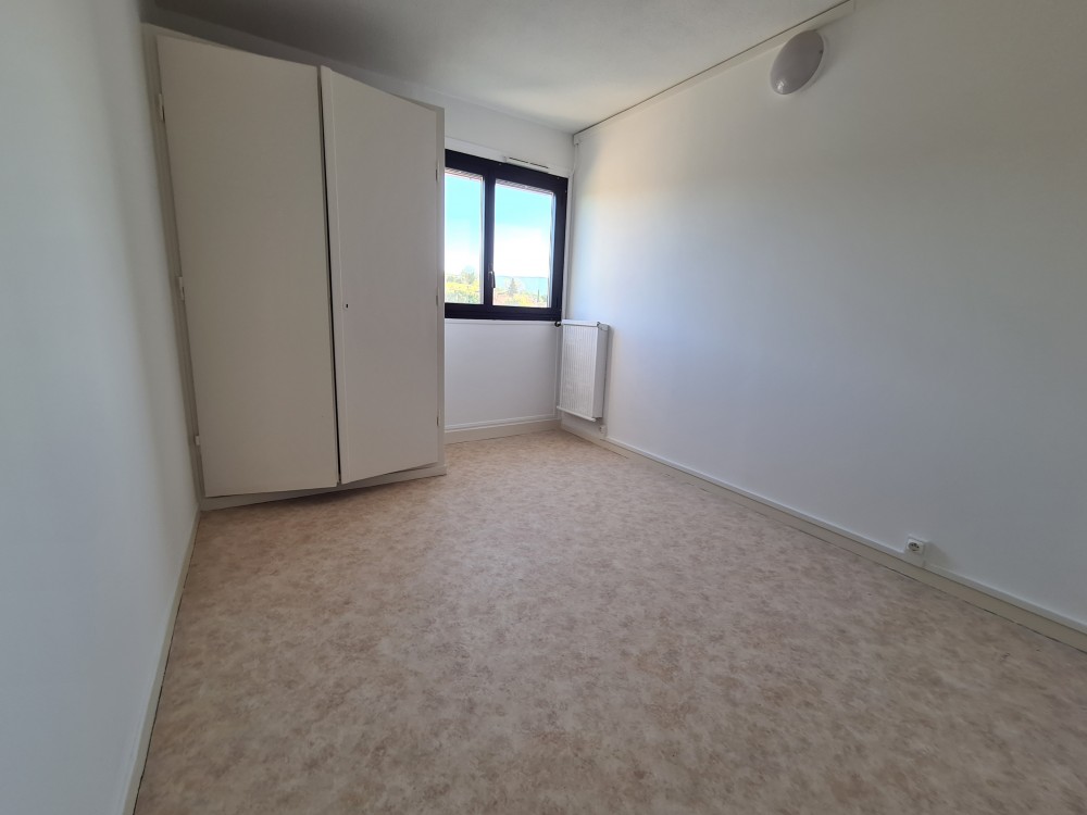 Appartement T5 Apt (84400)