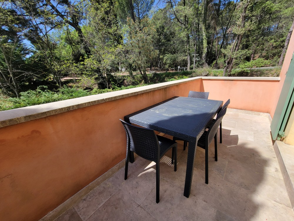 Appartement T3 Roussillon (84220)