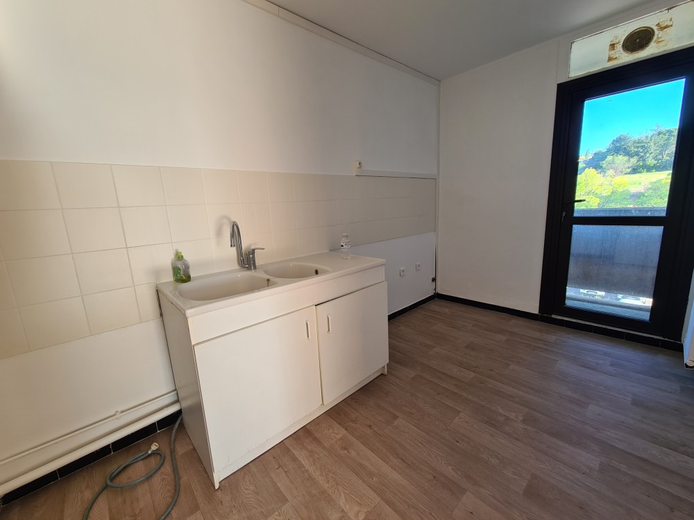 Appartement T5 Apt (84400)