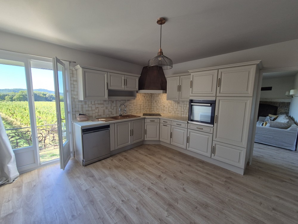 Location meublée Rustrel (84400)