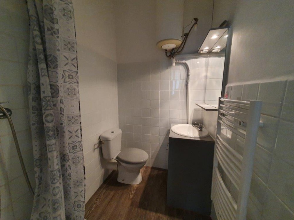 Studio Apt (84400)