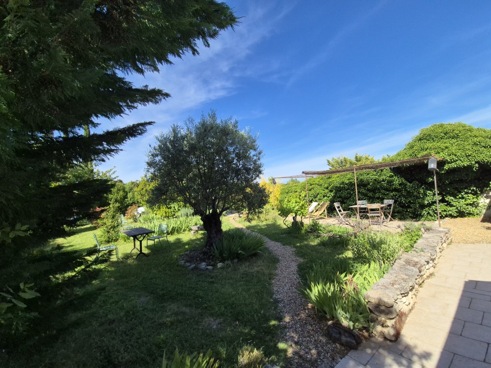 Location meublée Lacoste (84480)