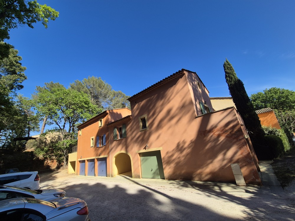 Location meublée Roussillon (84220)