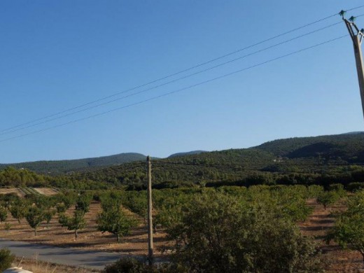 location  à Villars (84400)