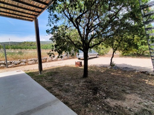 location  à Villars (84400)