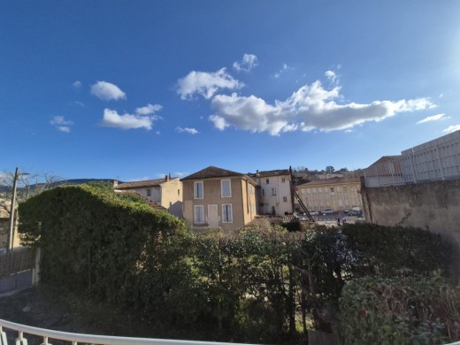 location  à Apt (84400)