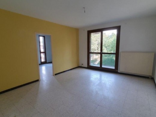 location  à Apt (84400)